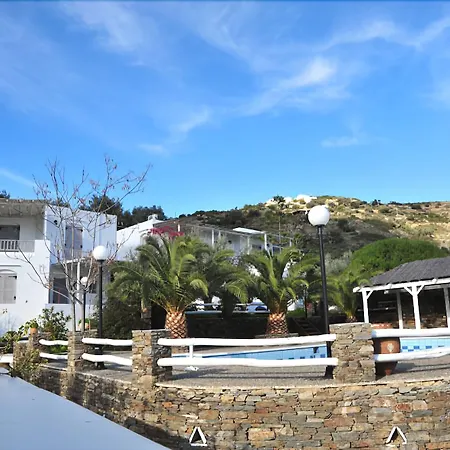Hotel Irini 3*